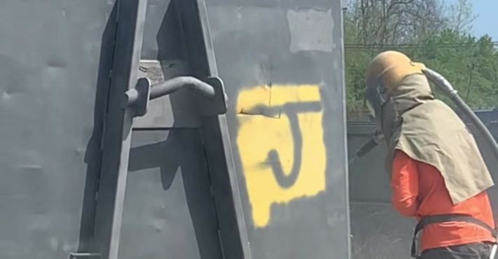 J Blast Container